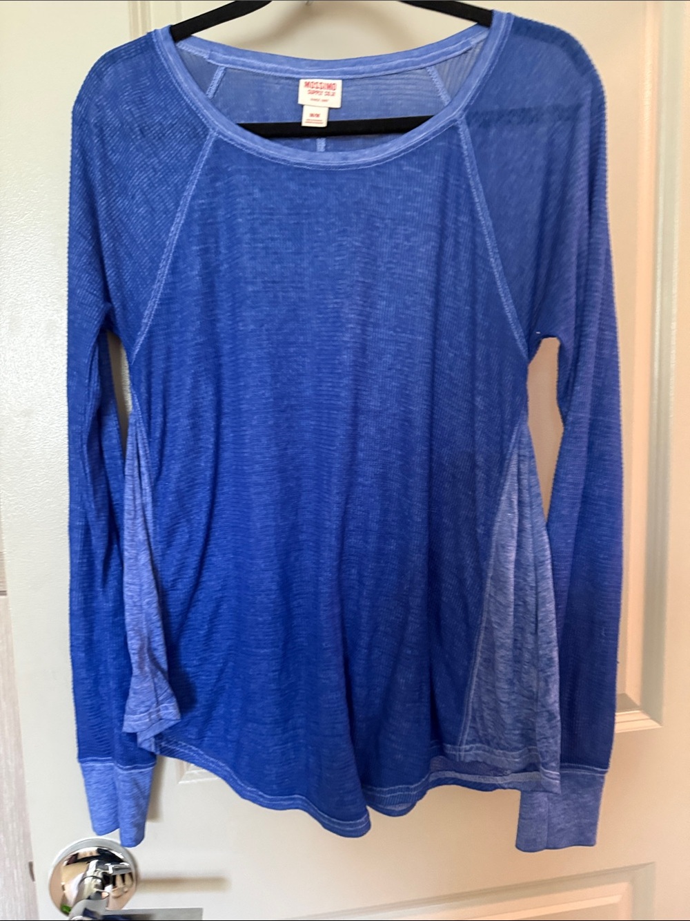 Mossimo Supply Co. Long-Sleeve Women's Top in Blue M